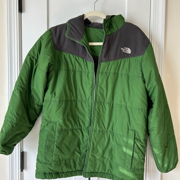 The North Face KIDS XL reversible jacket for 10-14 year olds - Picture 1 of 9